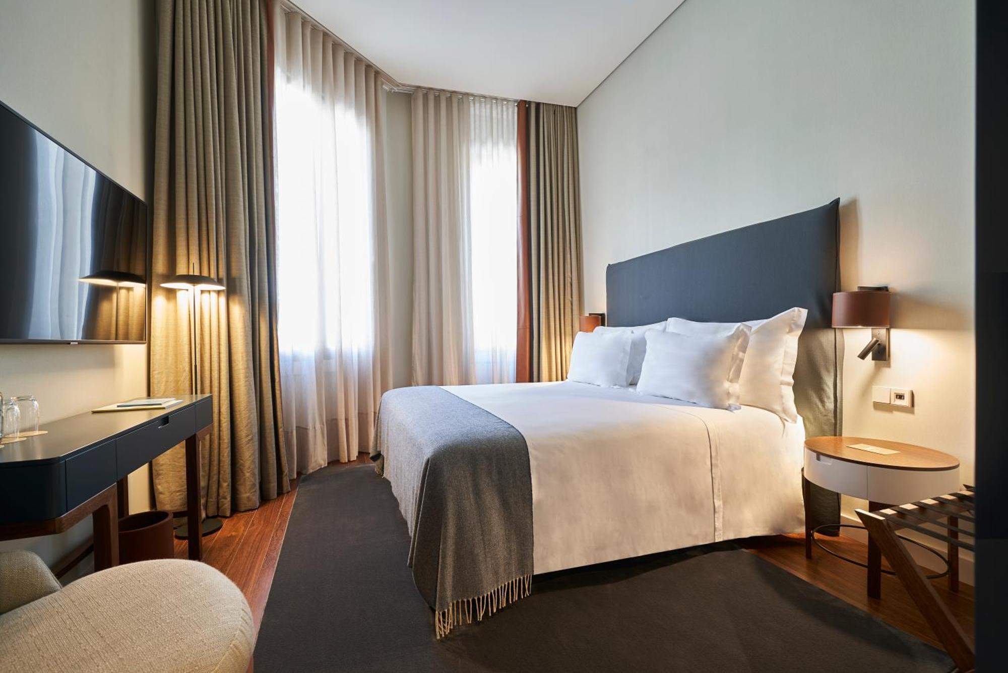 Classic Double Room,1340008748:JPEG